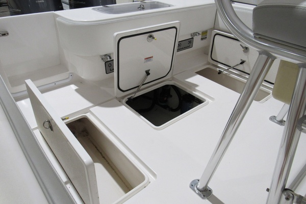 25ft Contender Yacht For Sale