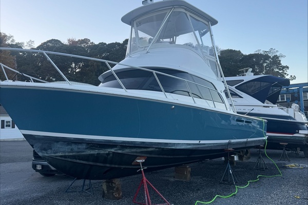 2021 Bertram 35