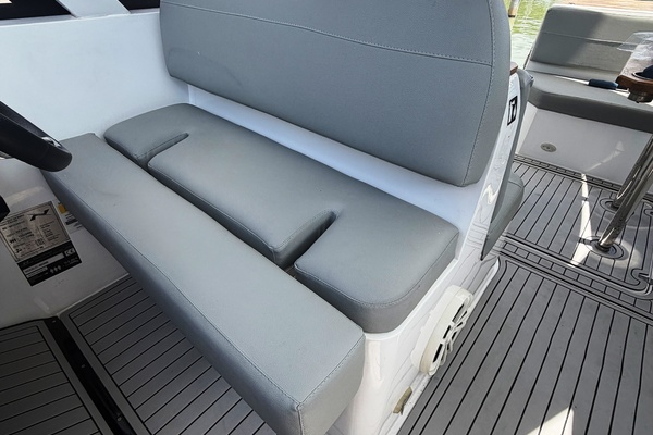 34ft NX Boats Yacht For Sale