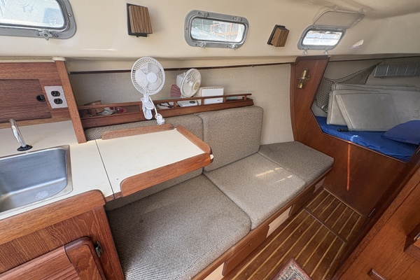 27ft Island Packet Yacht For Sale