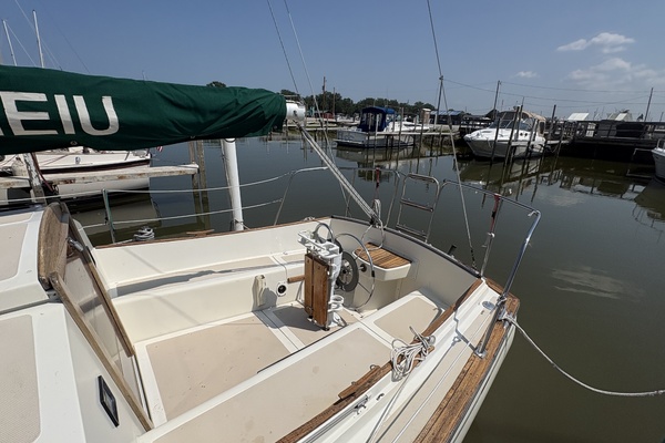 27ft Island Packet Yacht For Sale
