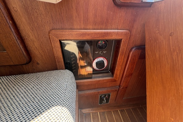 27ft Island Packet Yacht For Sale