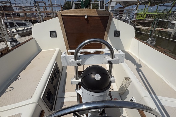 27ft Island Packet Yacht For Sale