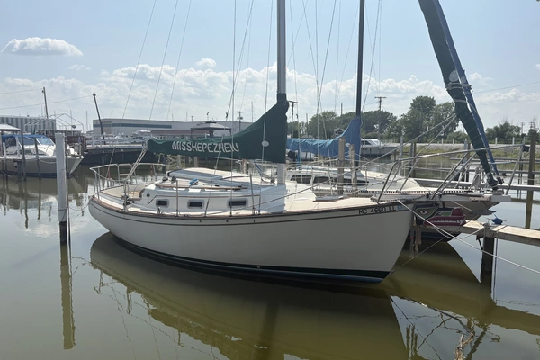 27-ft-Island Packet-1983-- La Salle Michigan United States  yacht for sale