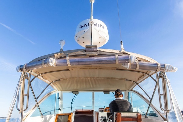 2007 Hunt Yachts 29