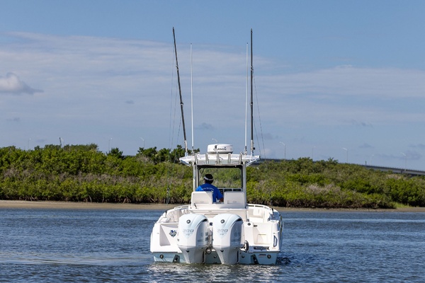 29ft Everglades Yacht For Sale