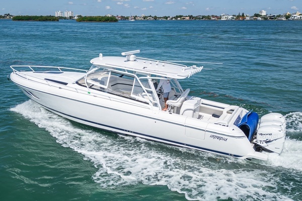 2014 Intrepid 40