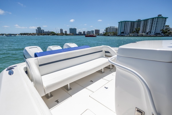 40ft Intrepid Yacht For Sale