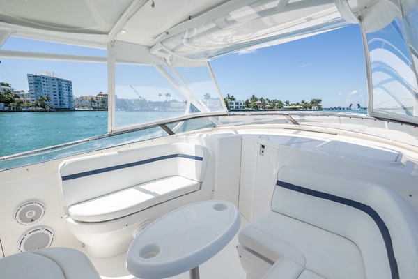 40ft Intrepid Yacht For Sale