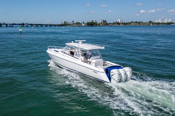 40ft Intrepid Yacht For Sale