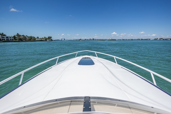 40ft Intrepid Yacht For Sale