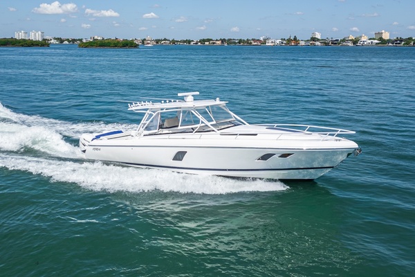 40ft Intrepid Yacht For Sale
