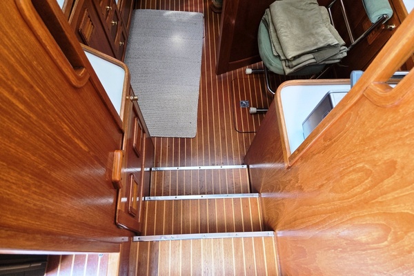 38ft Nauticat Yacht For Sale