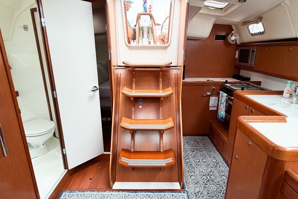 BLACKFIN 40ft Beneteau Yacht For Sale