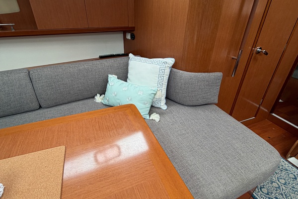 BLACKFIN 40ft Beneteau Yacht For Sale