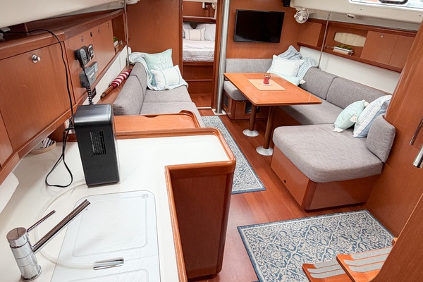 BLACKFIN 40ft Beneteau Yacht For Sale