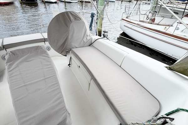 Photo of the 2009 Beneteau Oceanis 40 "BLACKFIN"