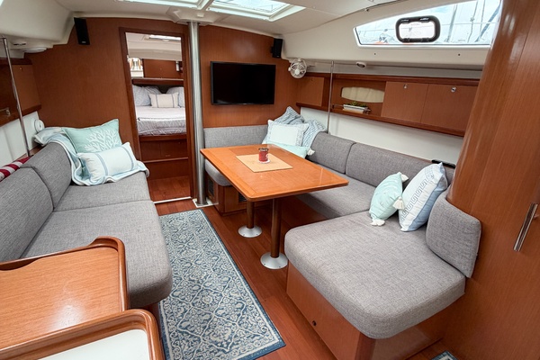 BLACKFIN 40ft Beneteau Yacht For Sale