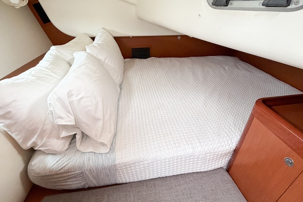 BLACKFIN 40ft Beneteau Yacht For Sale