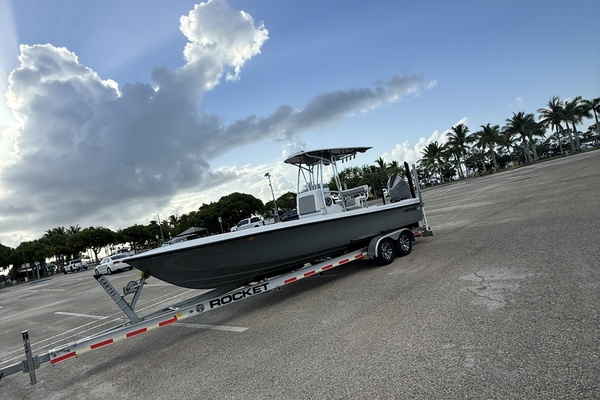 25ft Contender Yacht For Sale