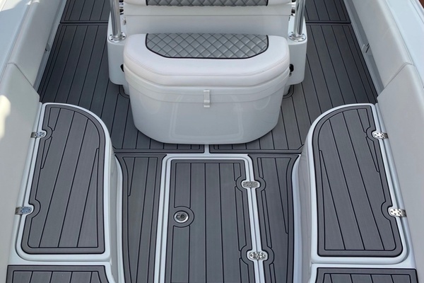 25ft Contender Yacht For Sale