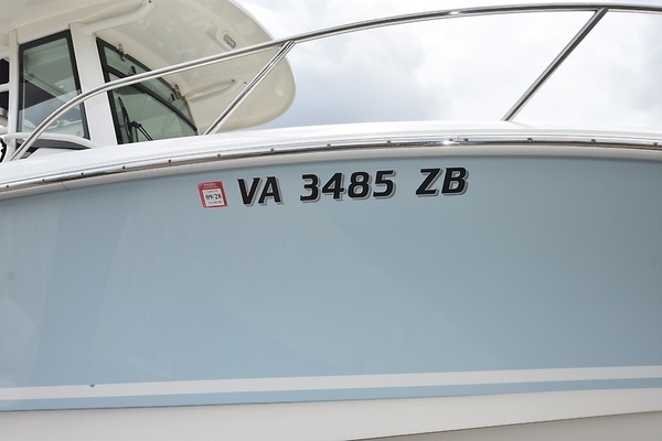 2022 Boston Whaler 25