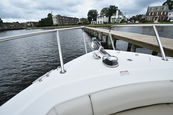 2022 Boston Whaler 25