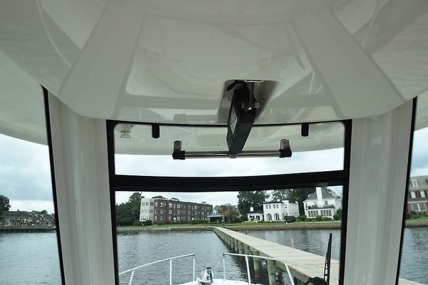2022 Boston Whaler 25