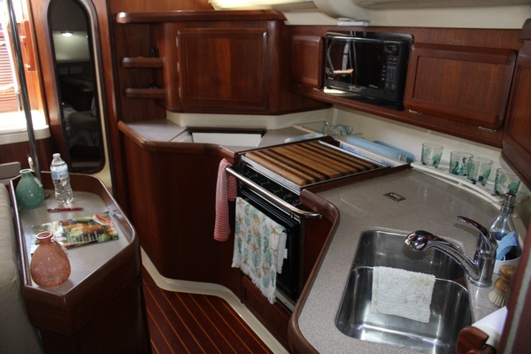Emma Girl 43ft Hunter Yacht For Sale