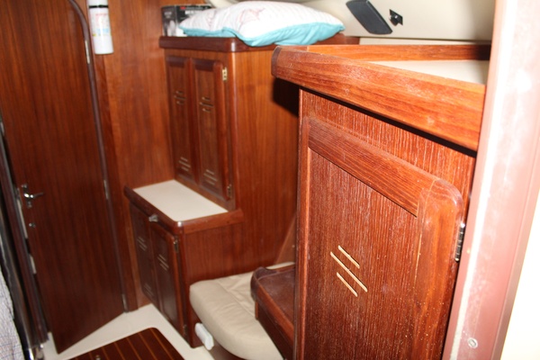 Emma Girl 43ft Hunter Yacht For Sale