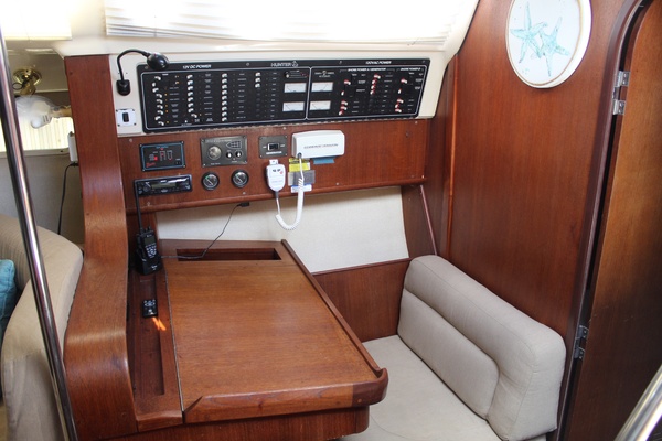 Emma Girl 43ft Hunter Yacht For Sale