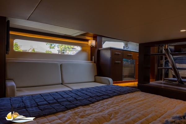 Builders Risk 42ft Regal Yacht For Sale