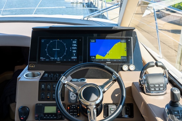 Builders Risk 42ft Regal Yacht For Sale