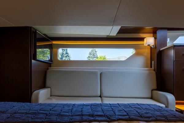 Builders Risk 42ft Regal Yacht For Sale
