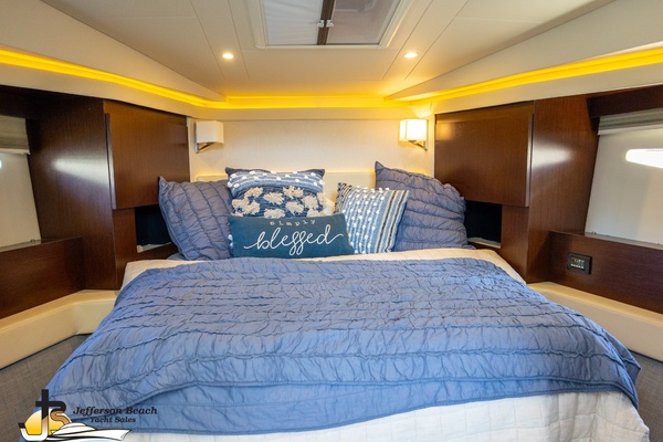 Builders Risk 42ft Regal Yacht For Sale