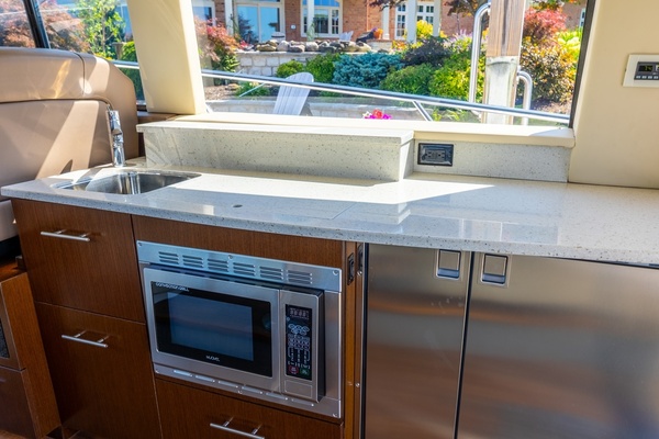 Builders Risk 42ft Regal Yacht For Sale