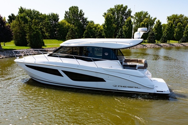 2018 Regal 42