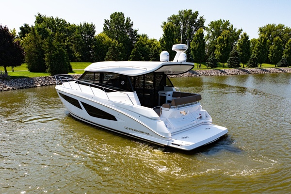 Builders Risk 42ft Regal Yacht For Sale
