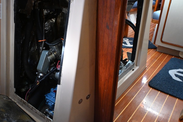 CORELLIAN 40ft C amp C Yacht For Sale