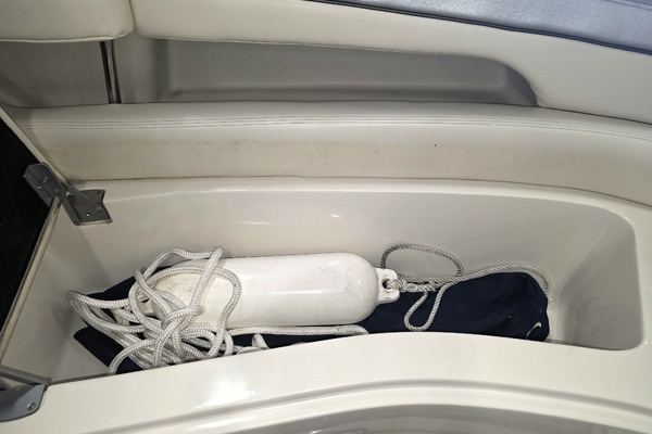 26ft Sea Ray Yacht For Sale