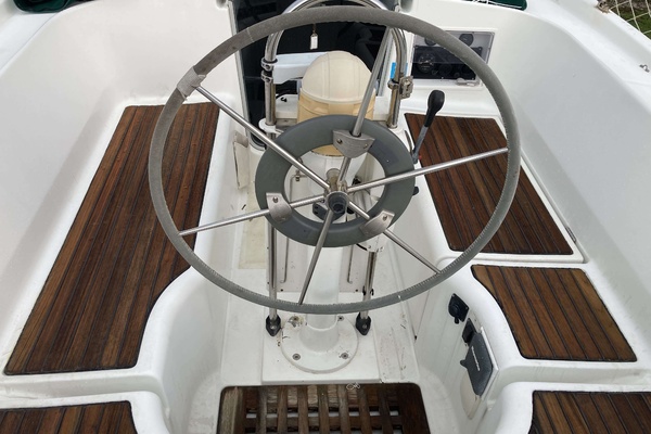 Second Wind 36ft Beneteau Yacht For Sale