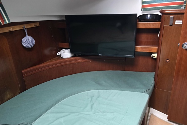 Second Wind 36ft Beneteau Yacht For Sale