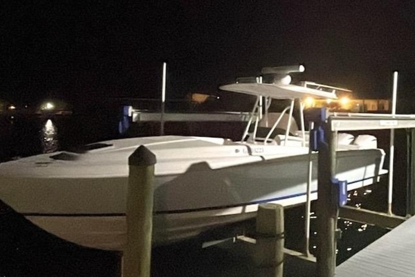 32ft Intrepid Yacht For Sale
