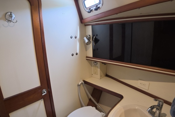 YOLA1 45ft Gulfstar Yacht For Sale