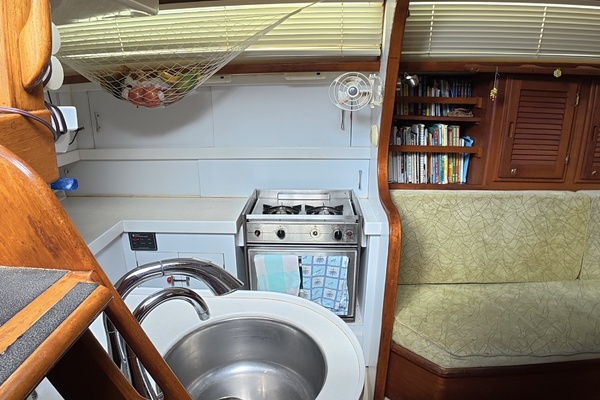YOLA1 45ft Gulfstar Yacht For Sale