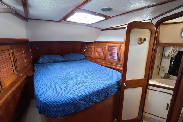 YOLA1 45ft Gulfstar Yacht For Sale
