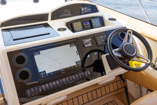 ROAD RUNNER 53ft Princess Yacht For Sale