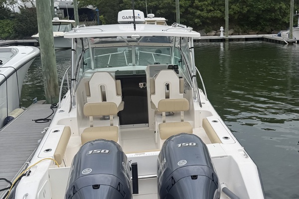 25ft Pursuit Yacht For Sale