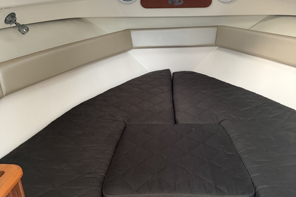 25ft Pursuit Yacht For Sale
