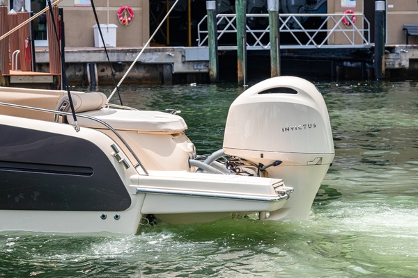 29ft Invictus Yacht For Sale
